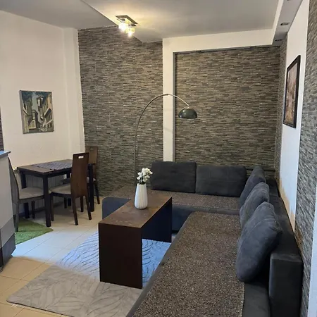 Getinn Square Apartman *